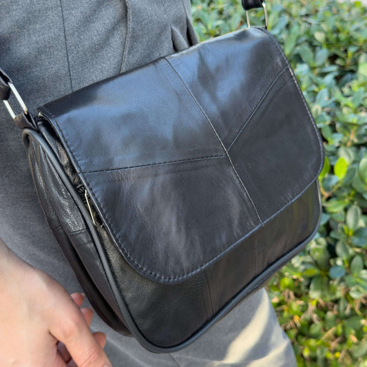 Handmade Leather Messenger Bag – Stylish Bag for Everyday Use